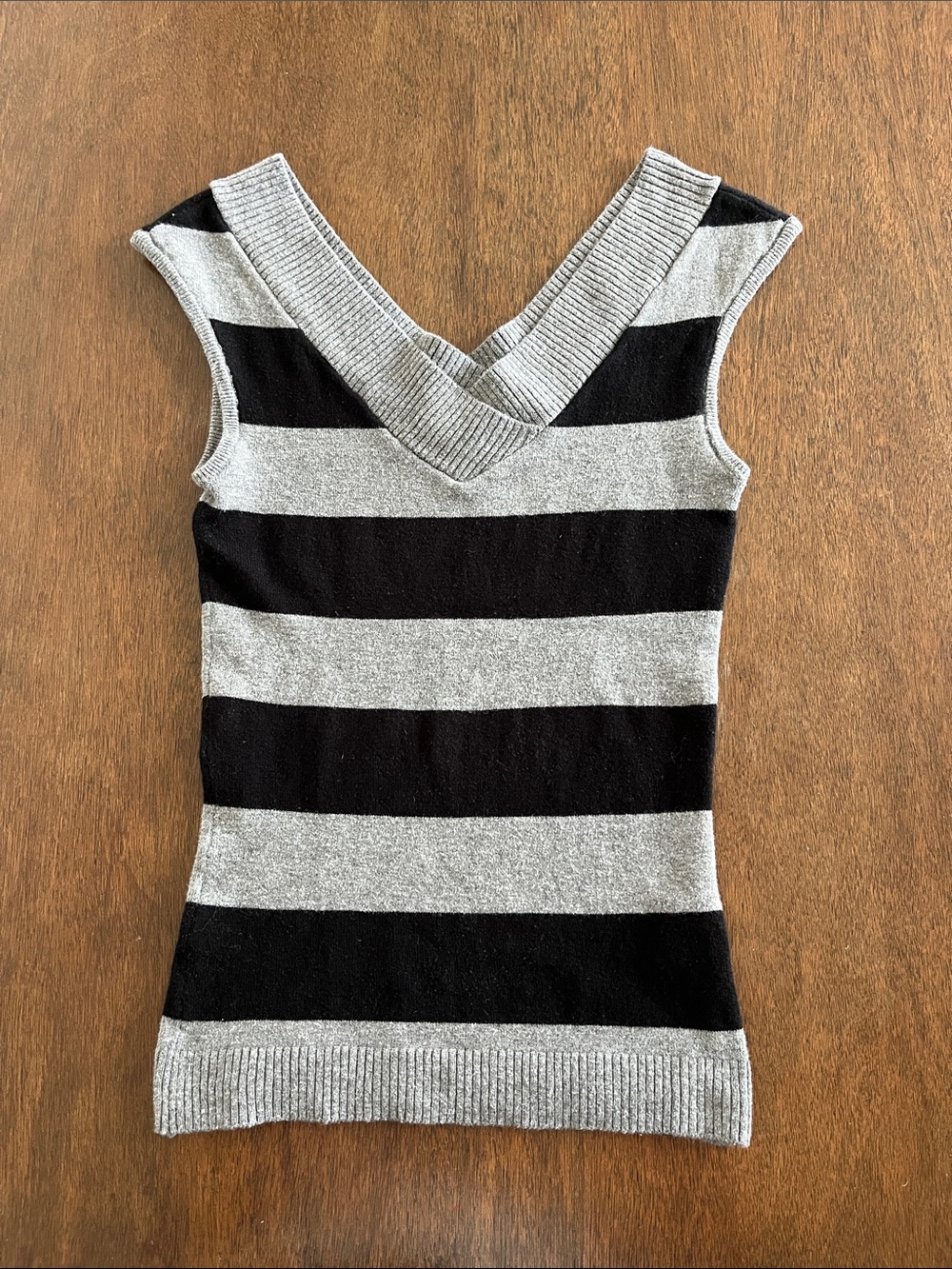 Striped V-Neck Knit Tank Top - Black & Gray
